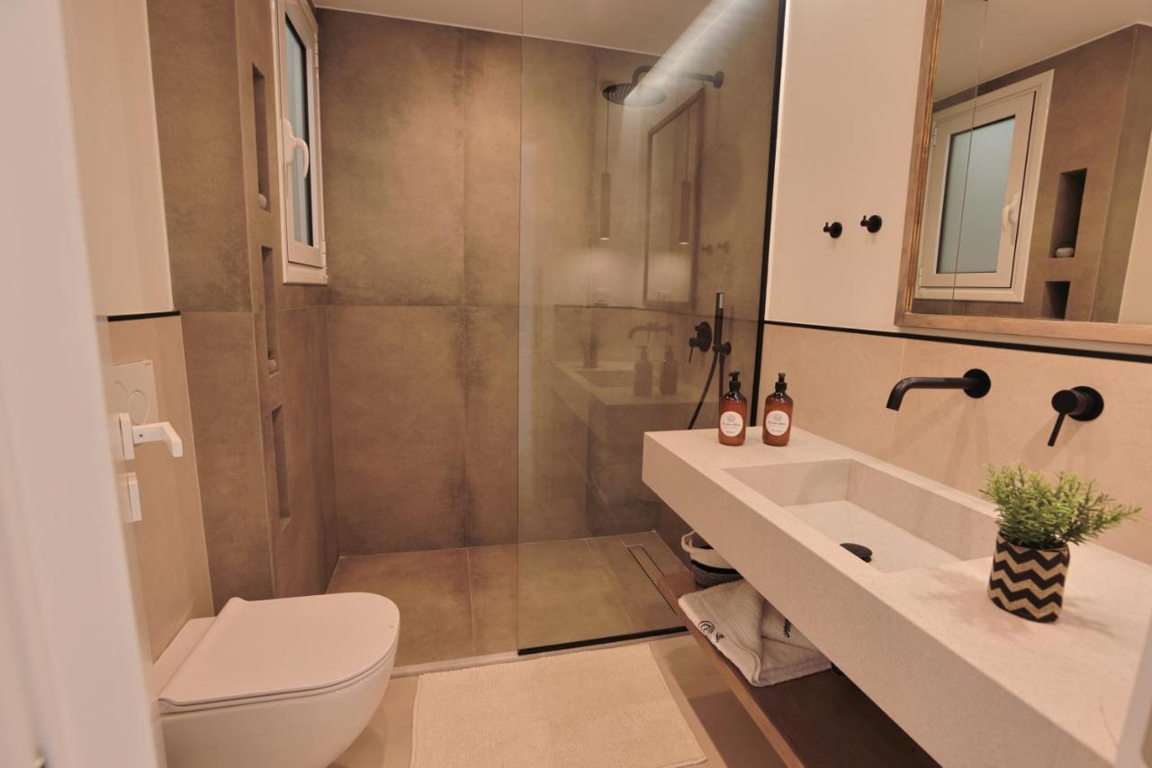 La Mer Bleue Beachfront Boutique Apartments Vrachati Ngoại thất bức ảnh